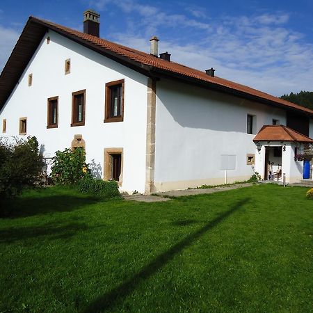 Gite Rural 1666 Saignelégier Zimmer foto